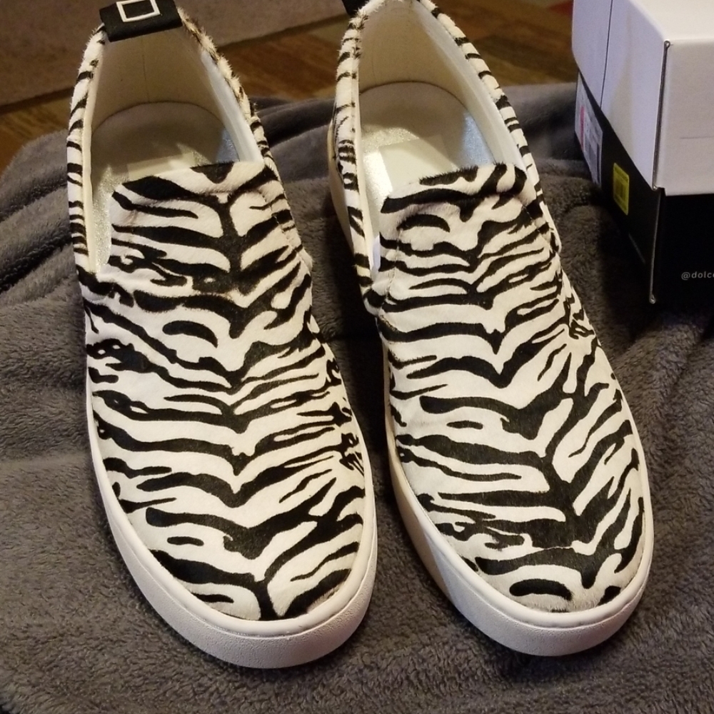 Dolce Vita, sneakers new in box